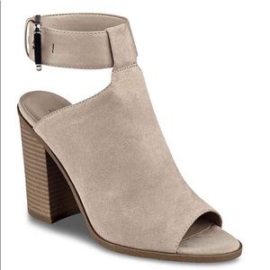 Indigo Road rd peep toe heel booties ankle strap 7